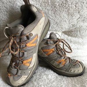 Ladies Merrell waterproof hikers size 8